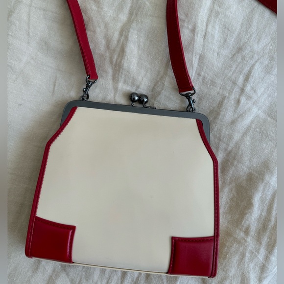 Jean Paul Gaultier Red Leather Kiss Lock Bag - Picture 2 of 5